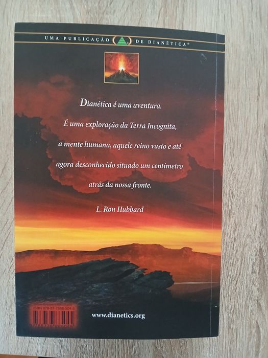 Livro "Dianética"