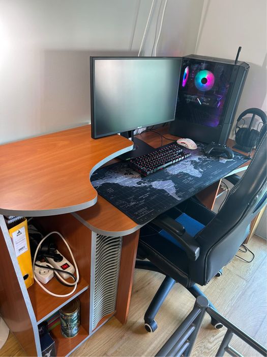 Secretária de Madeira