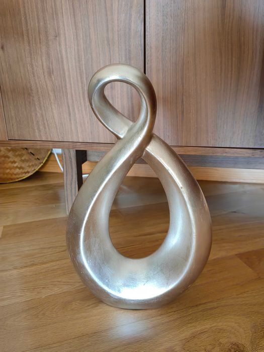 Jarra cerâmica prateada