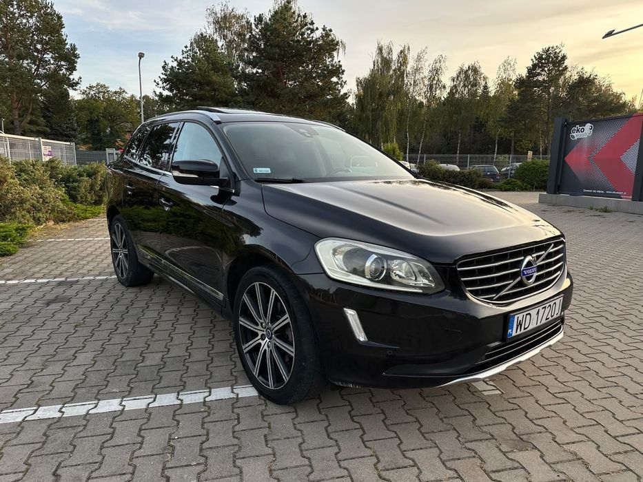 Volvo XC 60 2016r T6 2.0T 306KM AWD AUTOMAT Panorama HAK Kamera BLIS MAX OPCJA