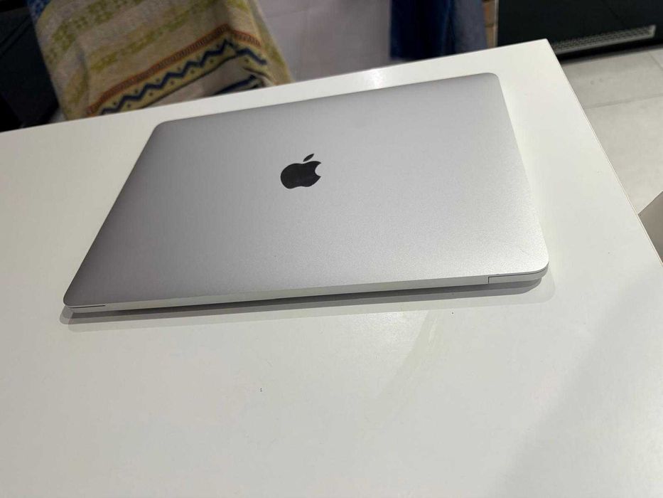 MacBook Pro M1 8GB RAM/256GB SSD - stan bardzo dobry