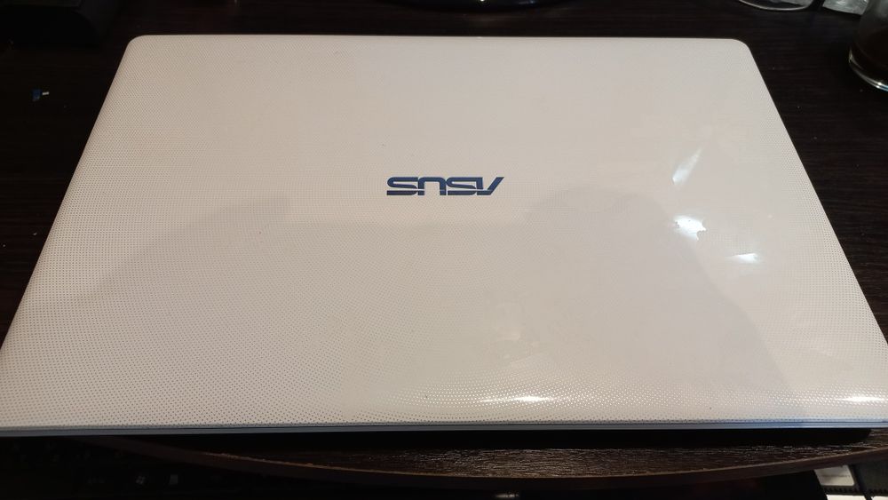 Ноутбук Asus x 550C