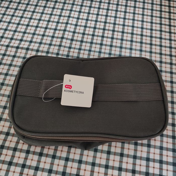 Kosmetyczka dwupoziomowa