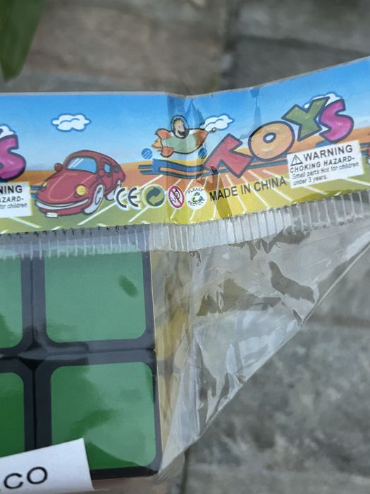 Cubo  mágico ainda embalado