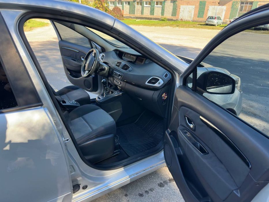 Renault   Scenic