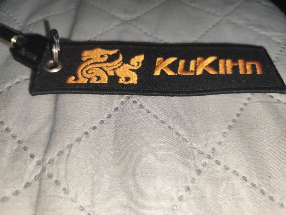 Zawieszka haftowana z logo Kukirin
