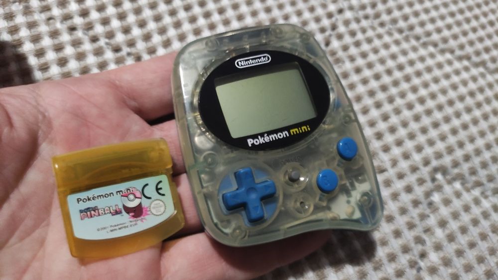 Consola portátil Pokémon mini mais jogo Pokémon Pinball Mini