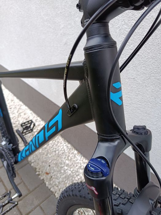 NOWY Kands Comp-er 2026 czarno-niebieski mat koła 29" Shimano Cues 2x9