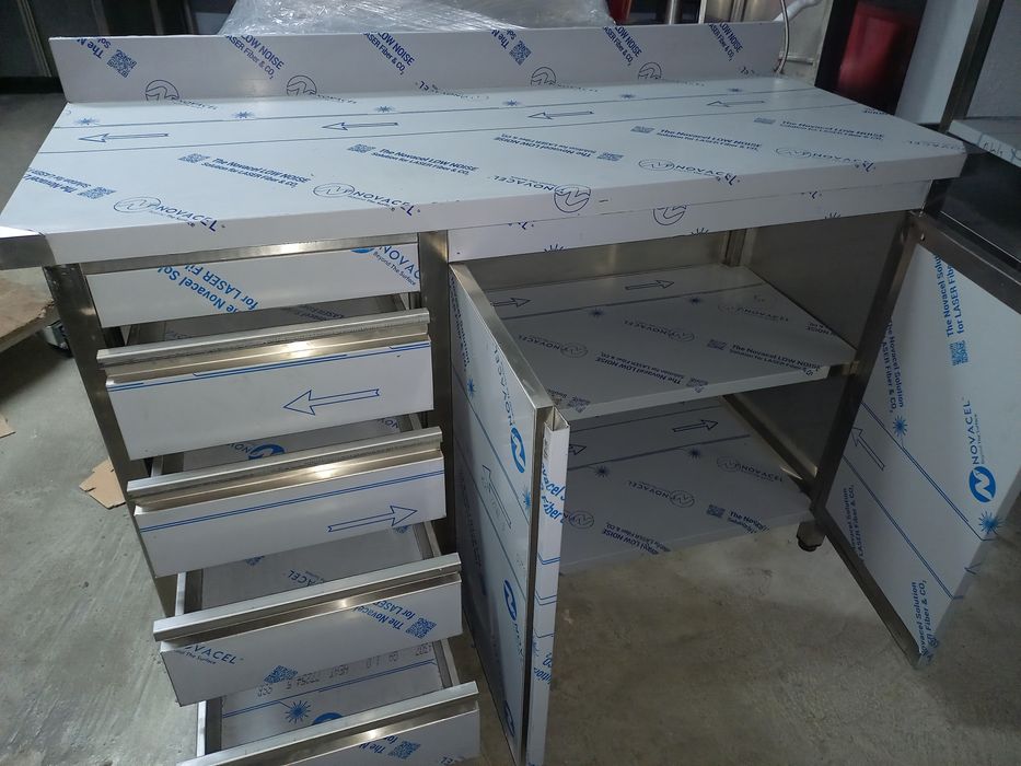 Bancada inox com gavetas