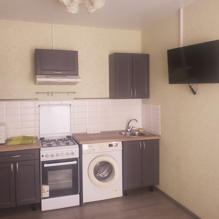 Сдам 2 дома Вузовский 2 к + кухня студия+ 1 к + кухня студия,газ котёл! Можно с животными!