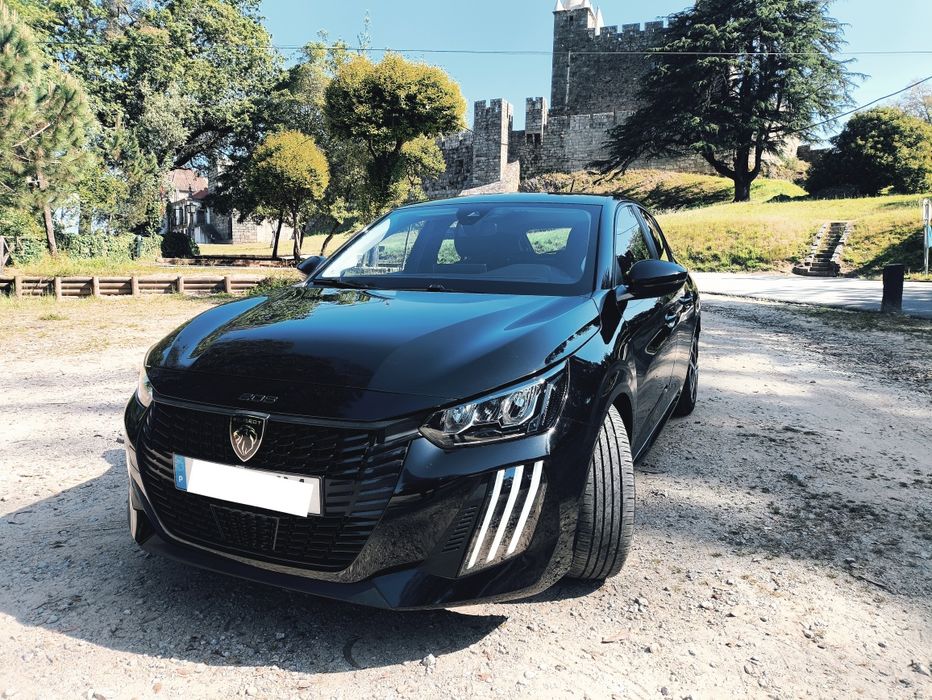 Peugeot e-208 | 2025 | 12.350 km | COMO NOVO