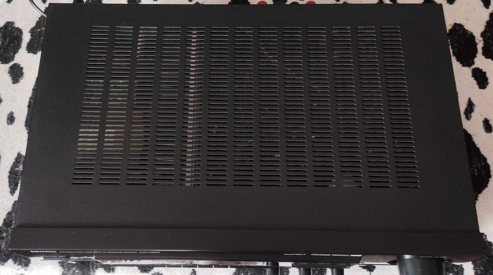 Amplituner Denon AVR-700RD