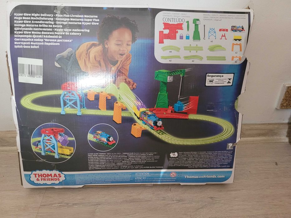 Zestaw Tomek i Przyjaciele Nocna Dostawa Hyper Glow