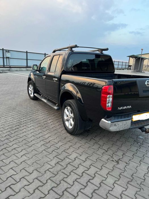 Заднє скло заднее стекло кузова  NISSAN NAVARA D40 Ниссан Навара Д40