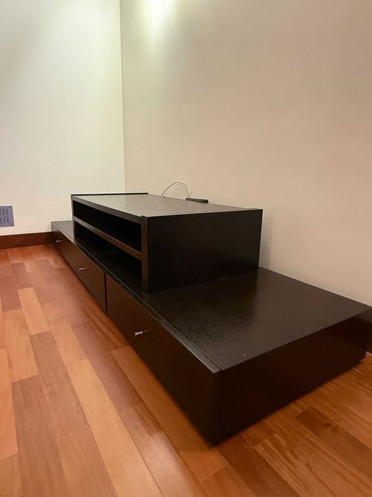 Móvel de TV (madeira maciça - wengué)