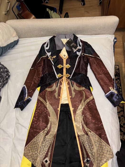 cosplay zhongli genshin impact