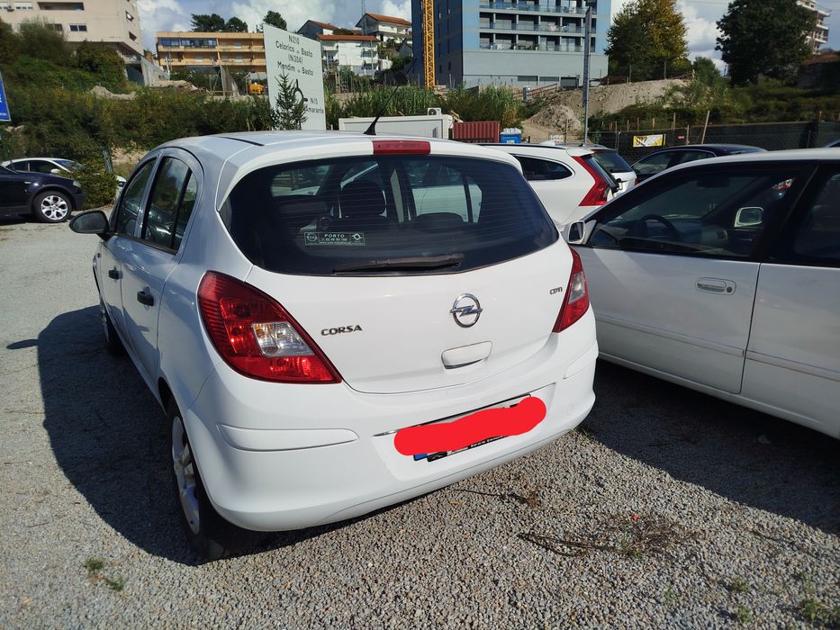 Opel corsa 1.3 cdti — photo 3