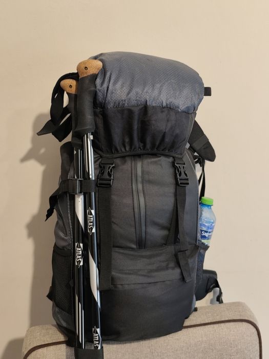 Plecak turystyczny trekkingowy o pojemności 45 L