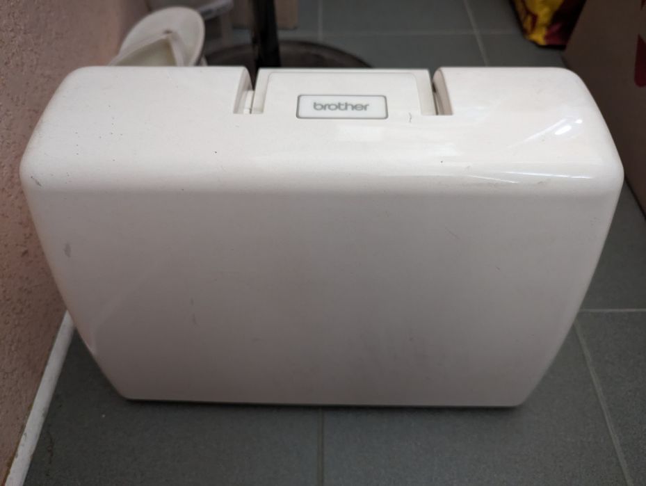 Швейна машинка Brother RS-36