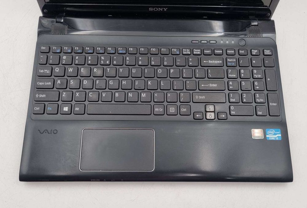 Laptop Sony VAIO 320/4GB Intel Core I3/HDD/WIN10