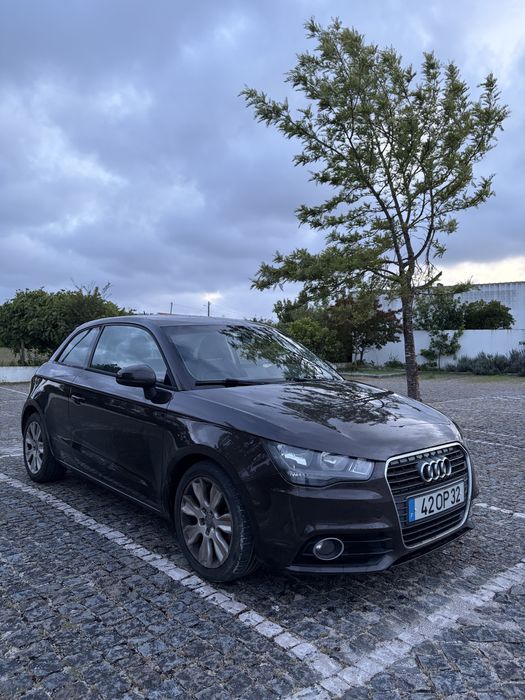 Audi A1 1.6 TDI 105cv – Castanho Metalizado – 240.000 km