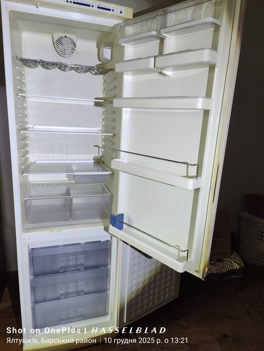 Холодильник Bosch KGS3822: 4 000 грн. - Холодильники Ялтушков на Olx