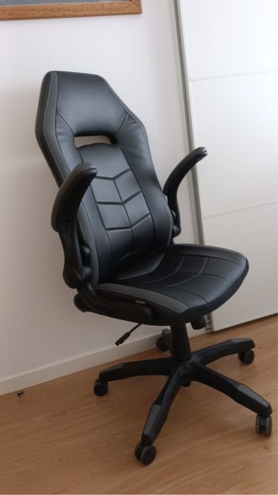 Cadeira de escritório / Gaming  - como nova