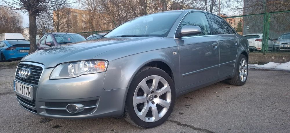 Audi A4 Limousine 2.0mpi Sedan Skóra Alcantara Bezwypadek Doinwestowany Super Stan