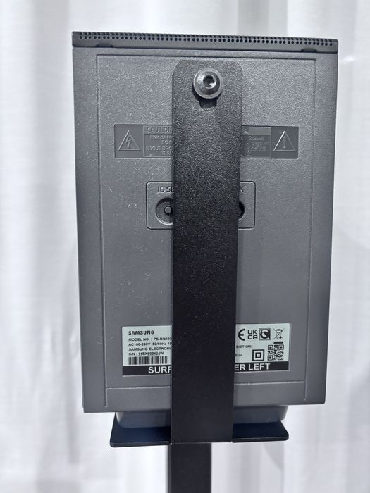 Stojaki na głośniki