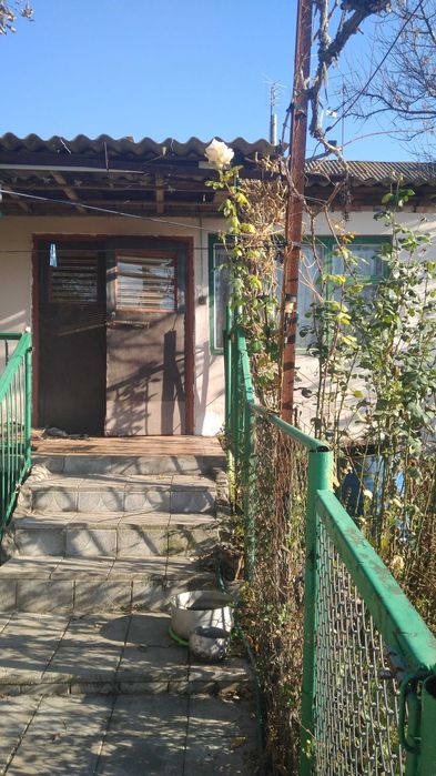 срочная продажа коттеджа в центре города