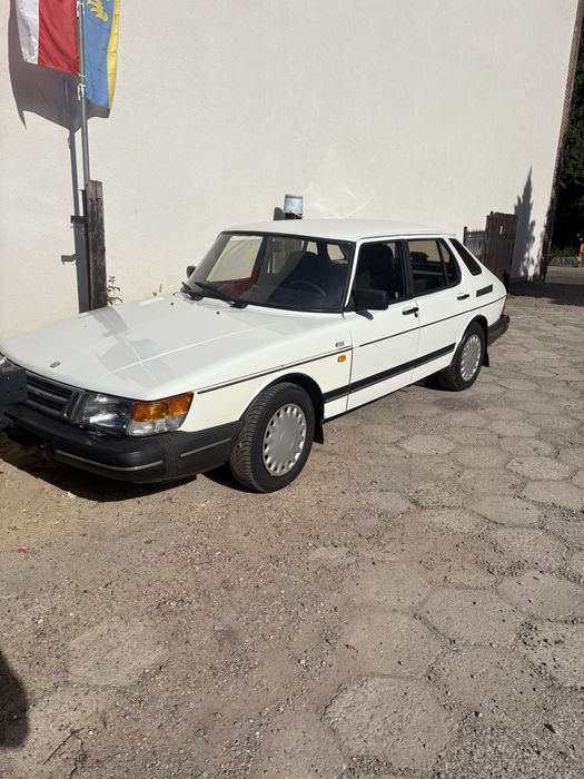 Saab 900 1993 rok