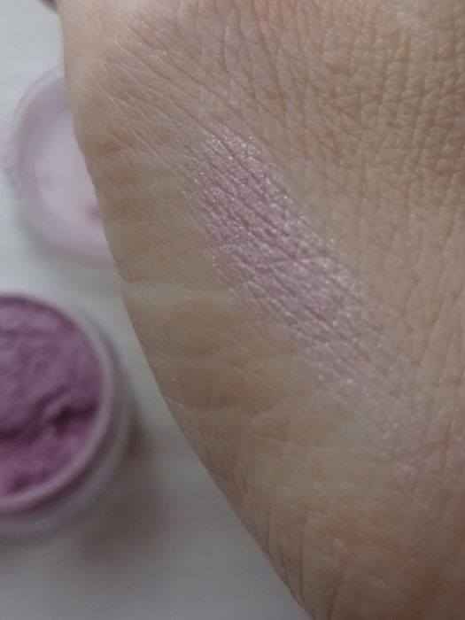 Cień do powiek MAC Cosmetics pudrowy róż