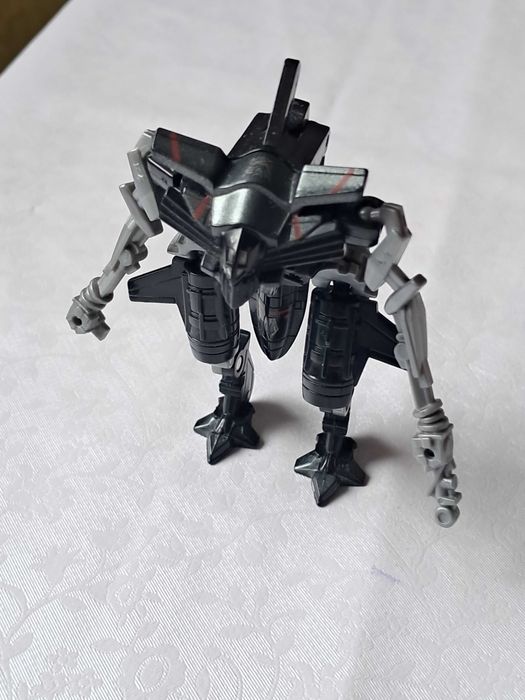 Figurka Transformers cyberverse Jetfire