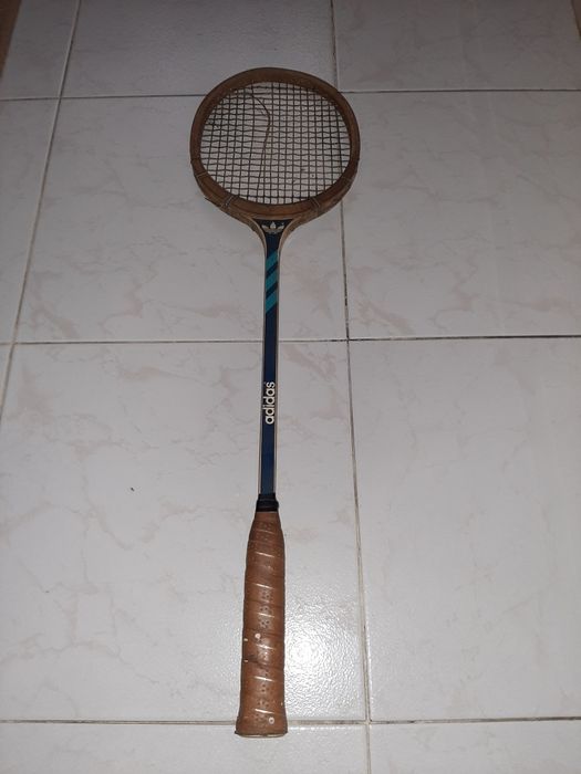 Raquete Adidas antiga vintage