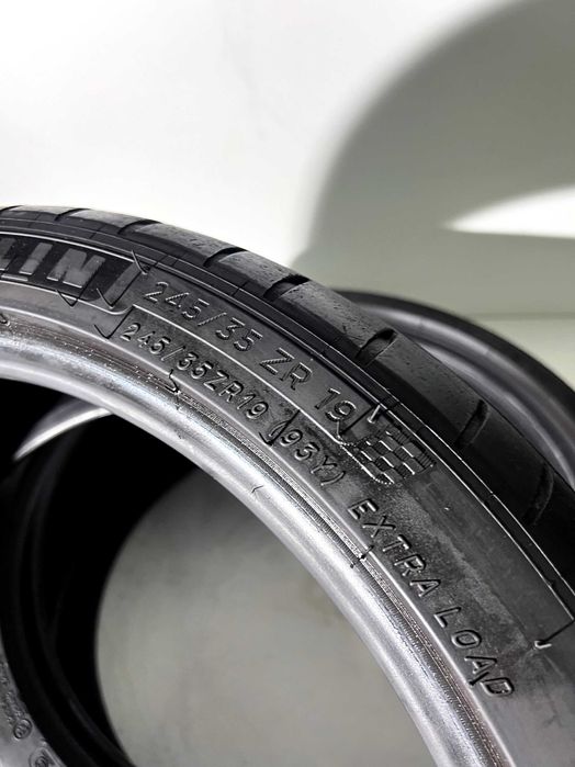 Pneus Michelin Pilot Sport 4S - 245/35/19 - Como NOVOS