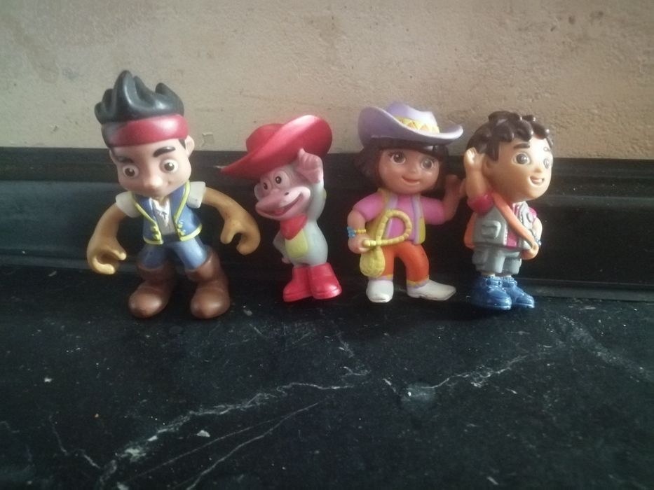Братс  bratz lol  sylvanian equestrian cars, Thomas Dora барби