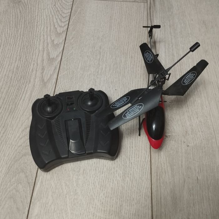 Гелікоптер на радіоуправлінні