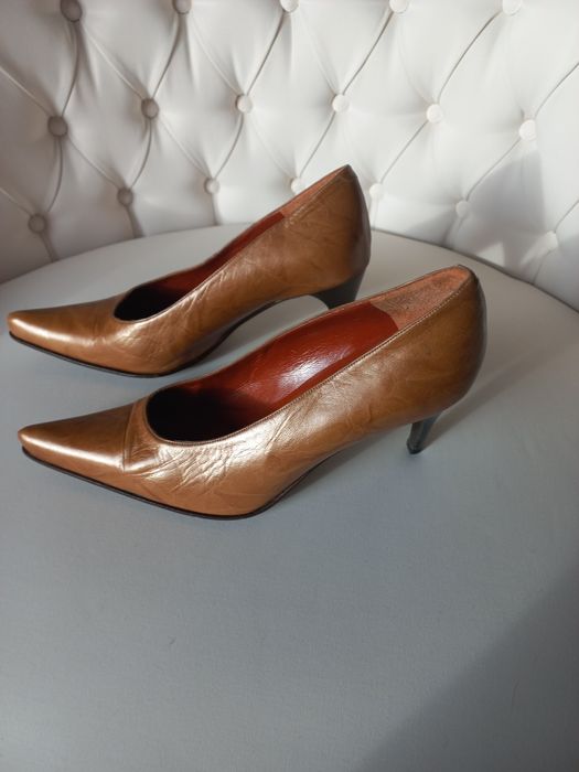 Calçado pele bom estado