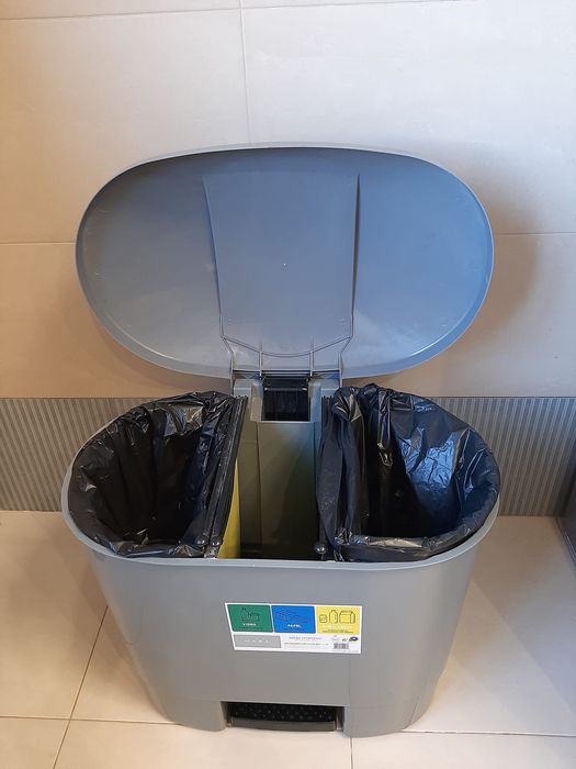 Caixote reciclagem + cesto roupa suja