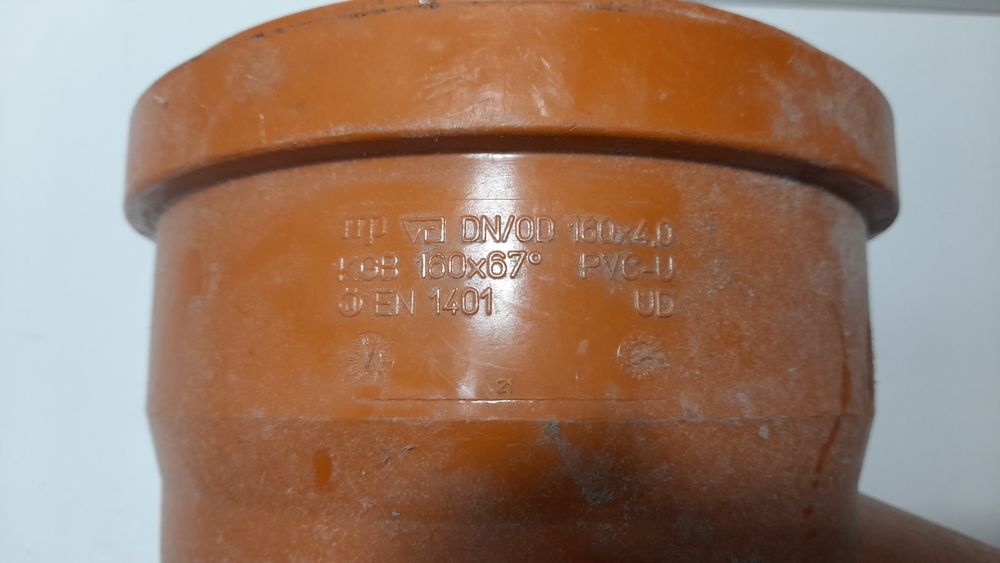 Kolana, kolano kanalizacyjne zewnętrzne PVC 160/87 1 szt, 160/67 2 szt