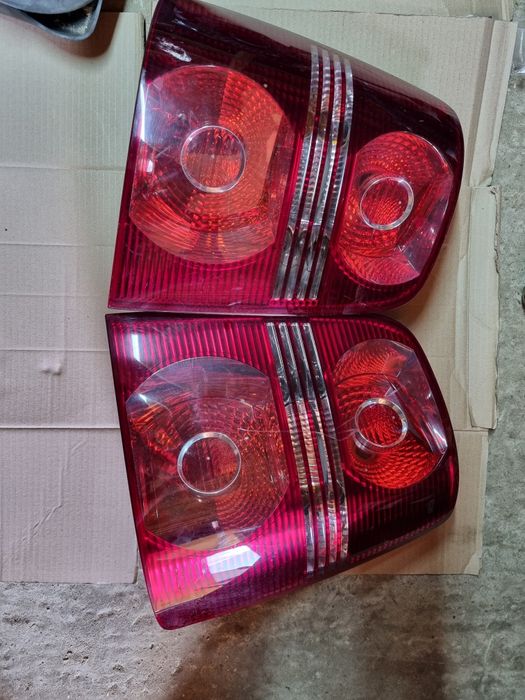 Задні стопи WV Touran