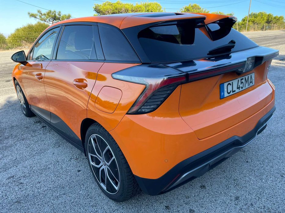 MG4 64 kWh Luxury 150 kW 204 Hp 6.800 Kms