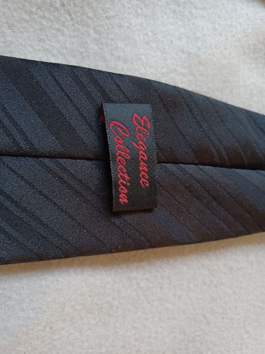 Krawat meski czarny w paski matowy elegancki