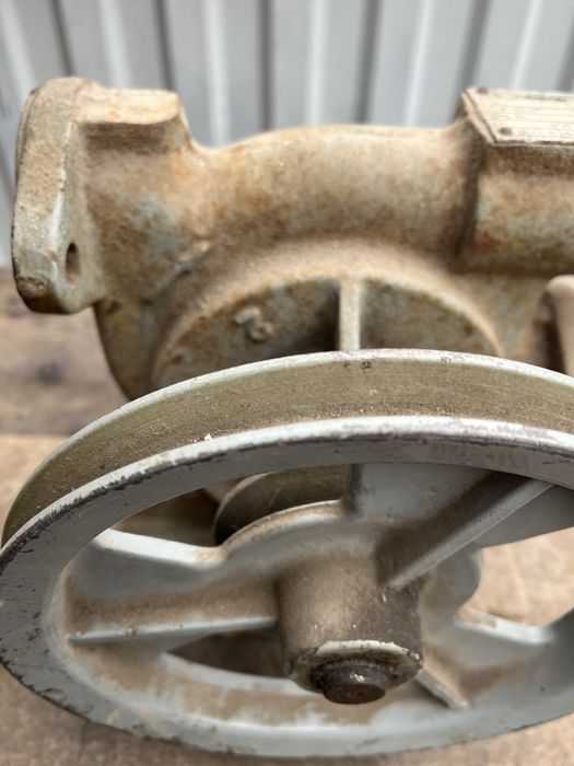 Насос - компресор для перекачування рідини