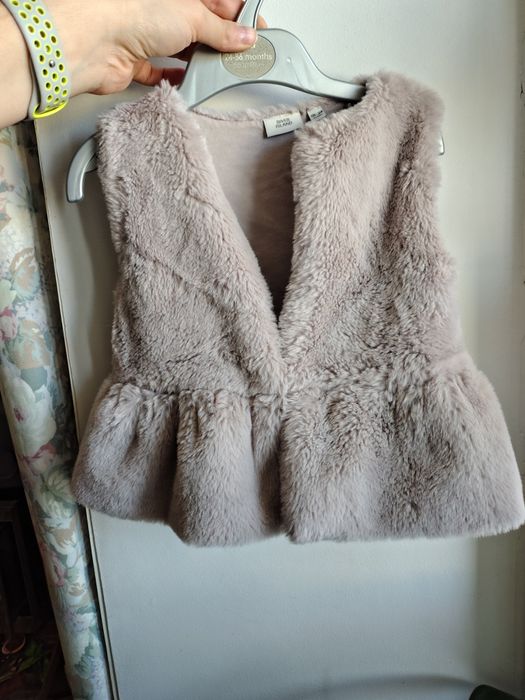 Жилетка меховая детская 92 размер (18-24 мес)