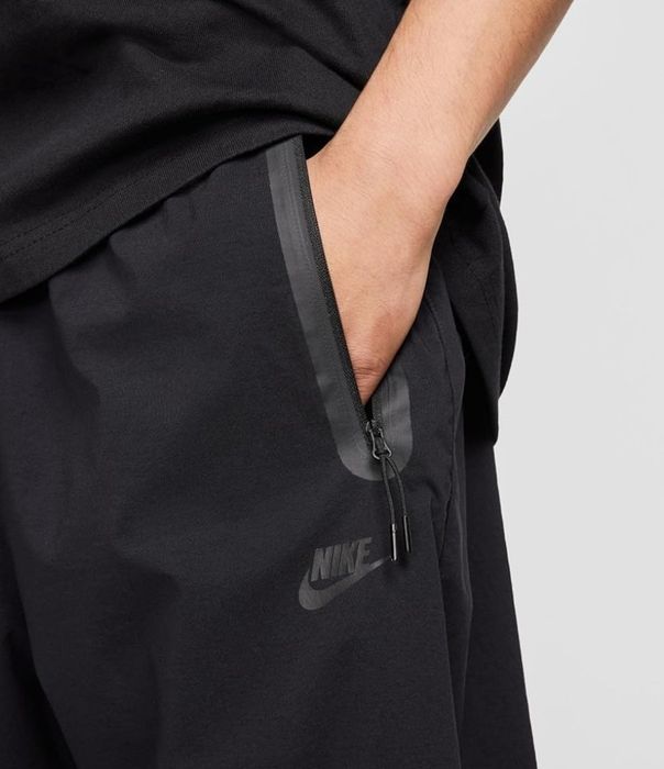 Штани NIKE Sportswear Tech Woven нові original