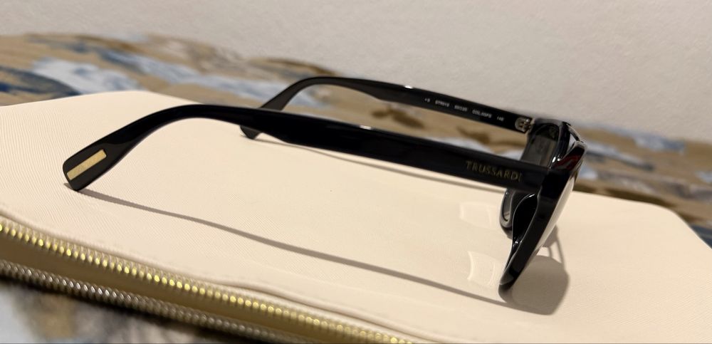 Óculos de Sol Trussardi Originais - Estilo Moderno Unissexo