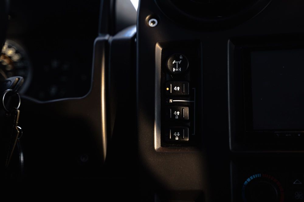 Wynajem HUMMER H2 SUV 4x4 6.0 V8 wypożyczalnia samochodów