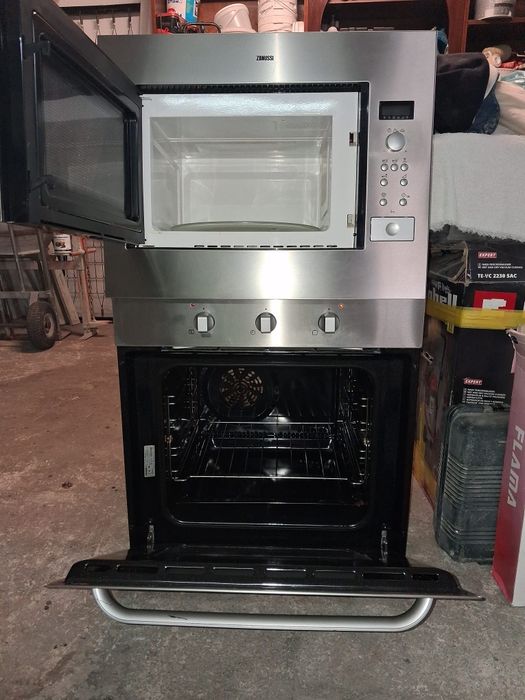 Microondas e forno Zanussi
