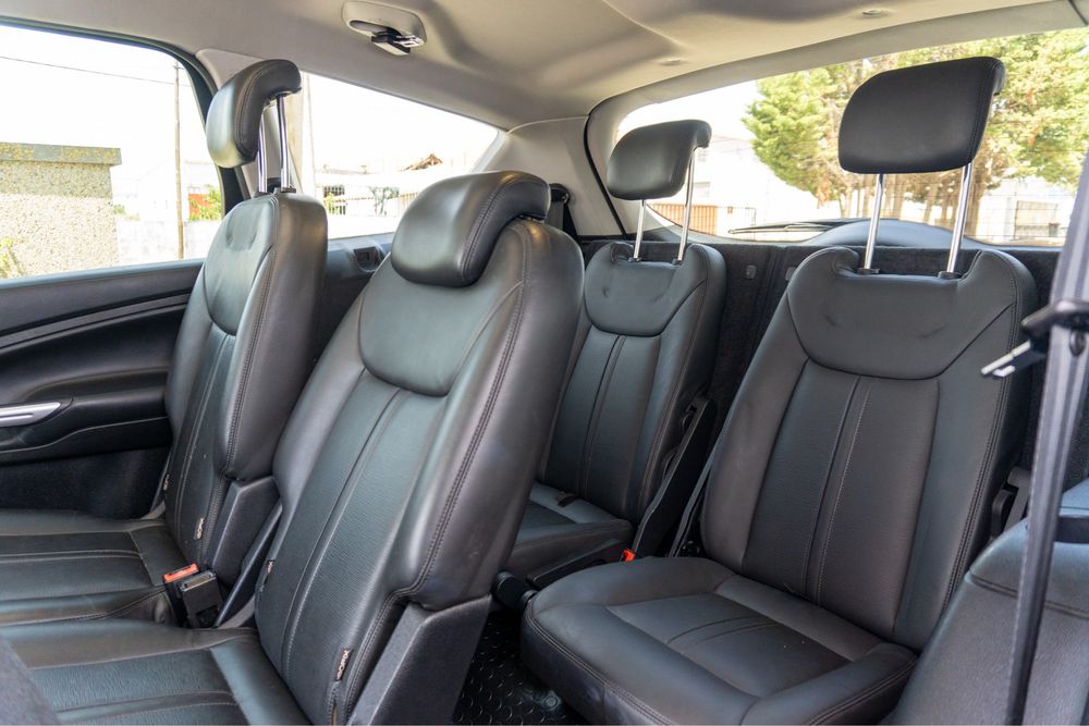 Ford S-Max — fotografia 11